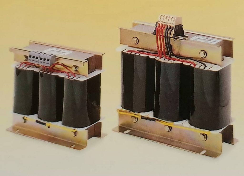 La gamma di questi trasformatori va da 100VA a 40KVA con frequenza 50/60Hz.